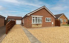 Cedar Drive, Holbeach - 1 To 4 - Self Catering